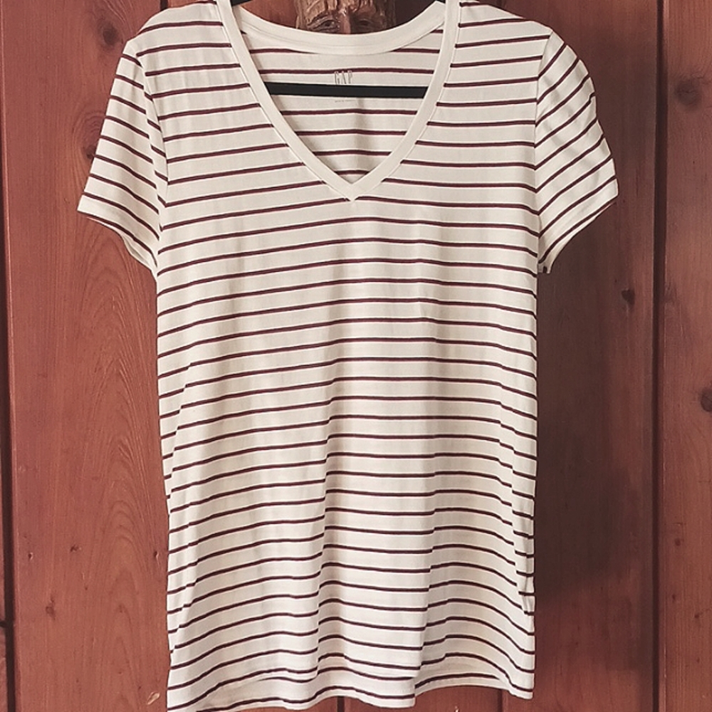 Gap "Favorite"womans t-shirt